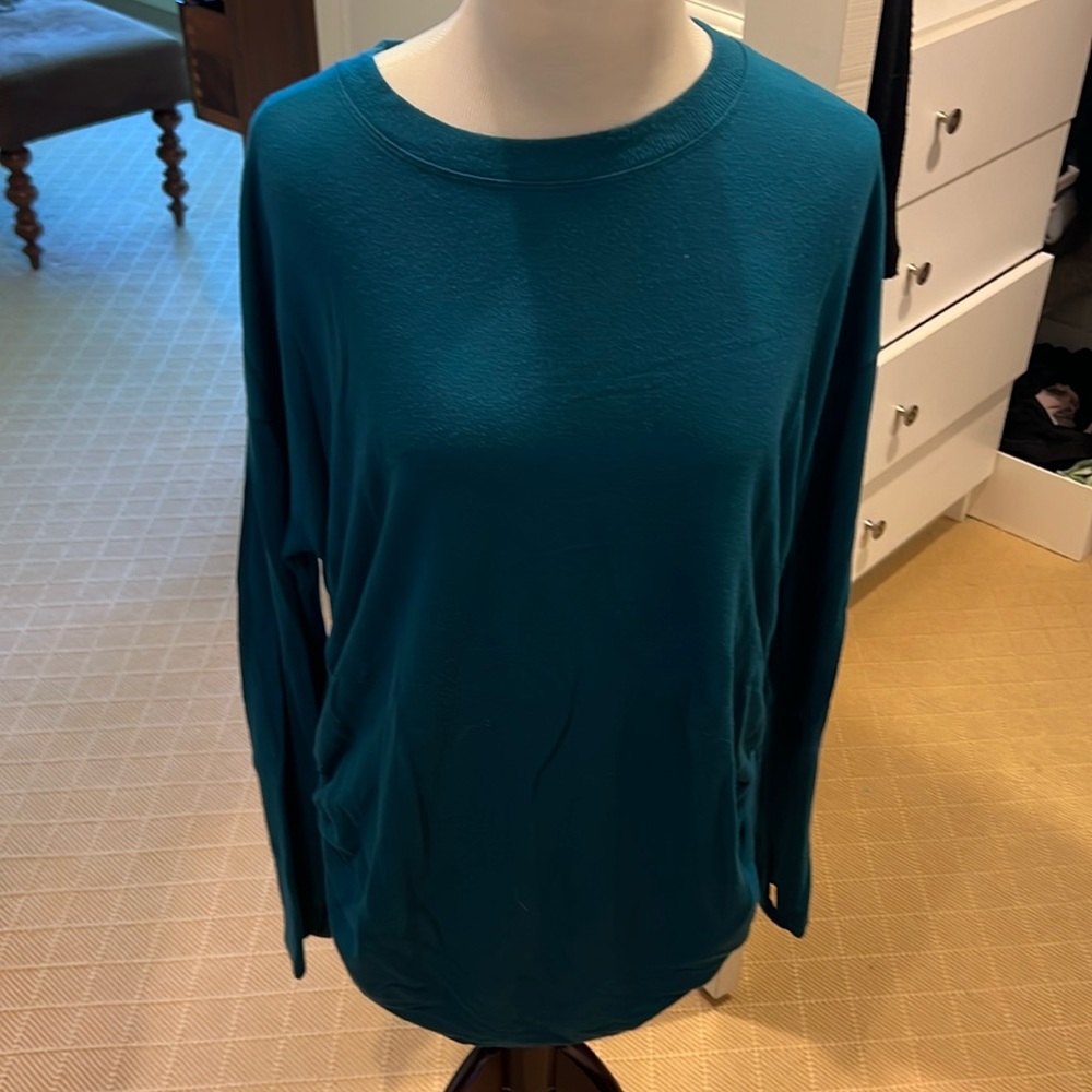 Athleta sweatshirt LS T-shirt teal size medium